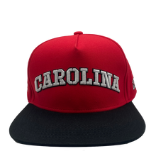 Load image into Gallery viewer, Gorra Roja Carolina 21
